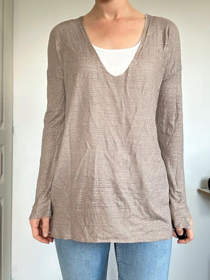 Pull col Vbeige doré Zara taille 38 💖 - photo numéro 1