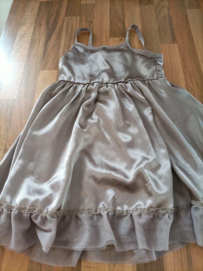 Robe taupe👗 4 ans - photo numéro 7