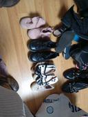 Lot de chaussures t 25