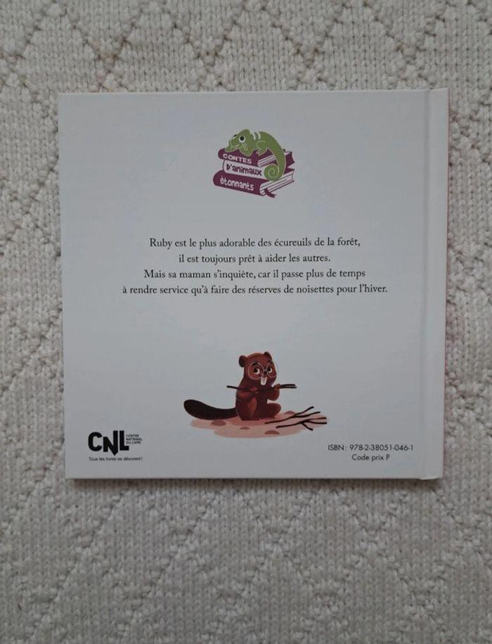 Livres Macdonalds "Contes d'animaux étonnants" - photo numéro 5