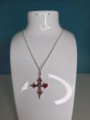 Collier croix rouge