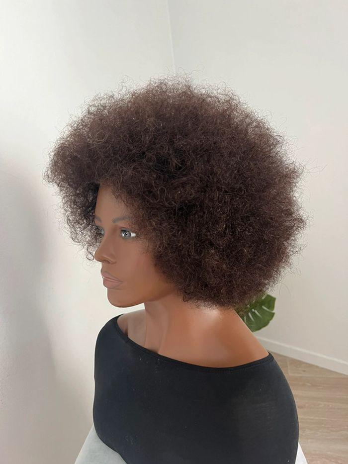 Perruque afro brune /châtain doux - photo numéro 8