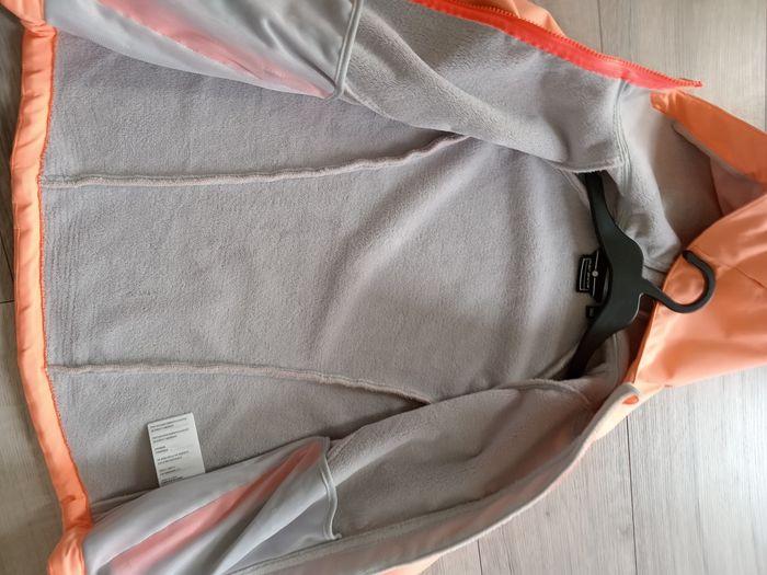 Veste imperméable 9/10 ans ou 140 cm - photo numéro 6