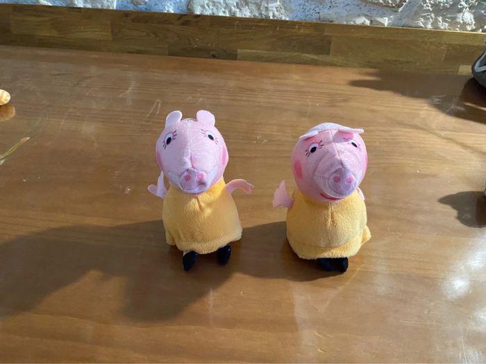 Petite peluche peppa piG - photo numéro 1