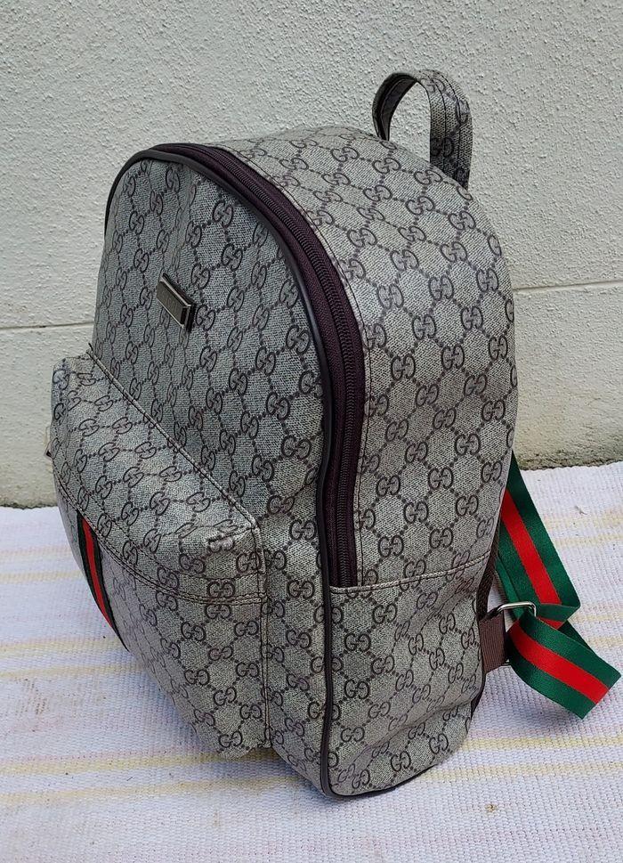 Sac a dos Gucci neuf - photo numéro 2