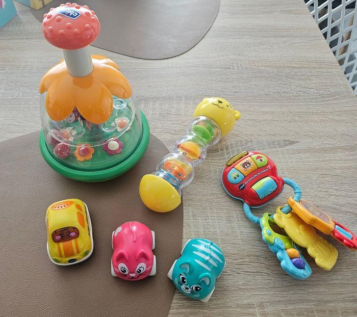 Lot jouets bébé - photo numéro 2