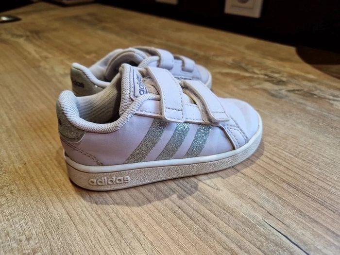 Adidas violette 23 - photo numéro 1