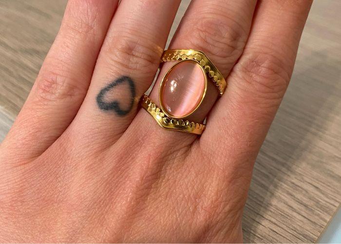 Bague épaisse ajustable doré arabesque pierre rosé acier inoxydable - photo numéro 1