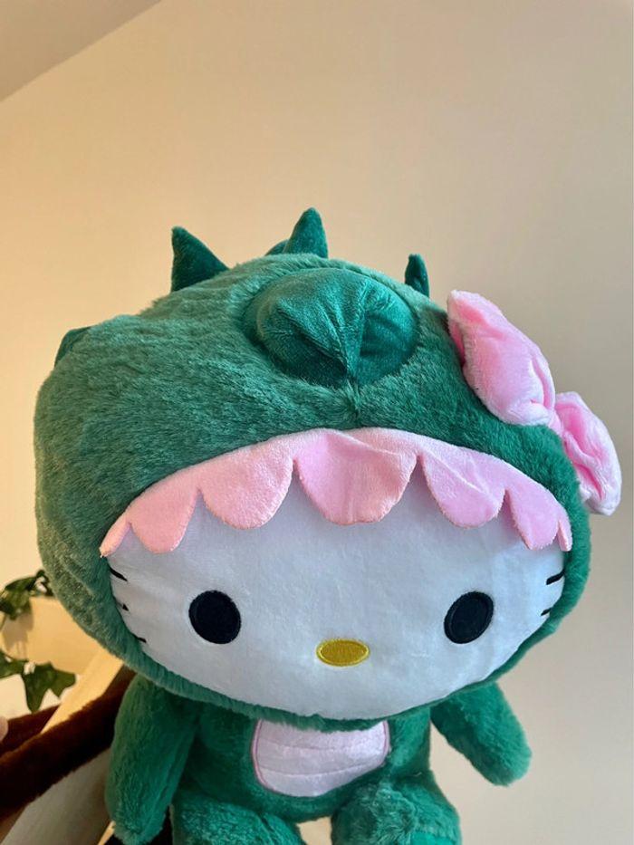 Peluche Hello Kitty déguisement dinosaure - photo numéro 16