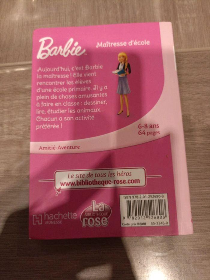 Barbie maîtresse d'école - photo numéro 2