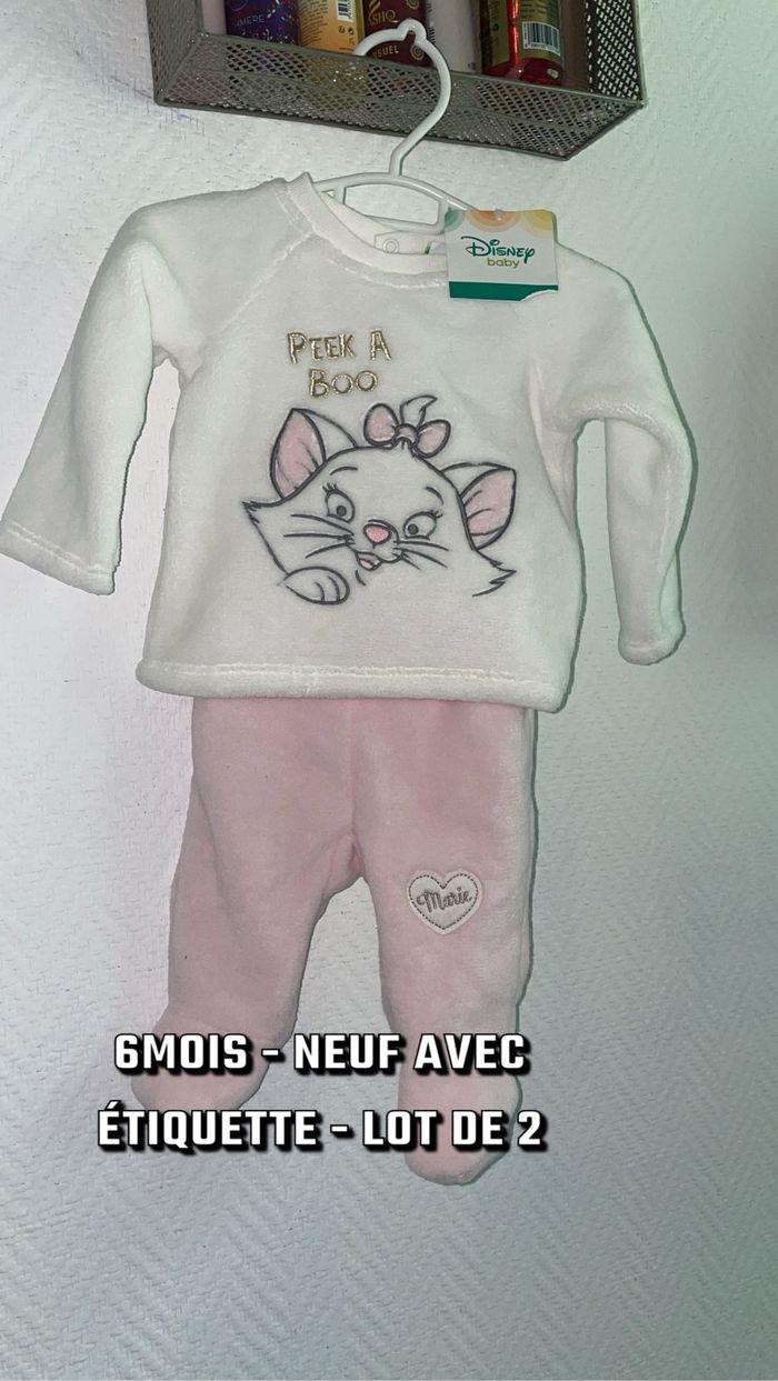 Pyjama bébé fille neuf étiquette rose  6m 2 pièces Marie aristochat Disney Disneyland