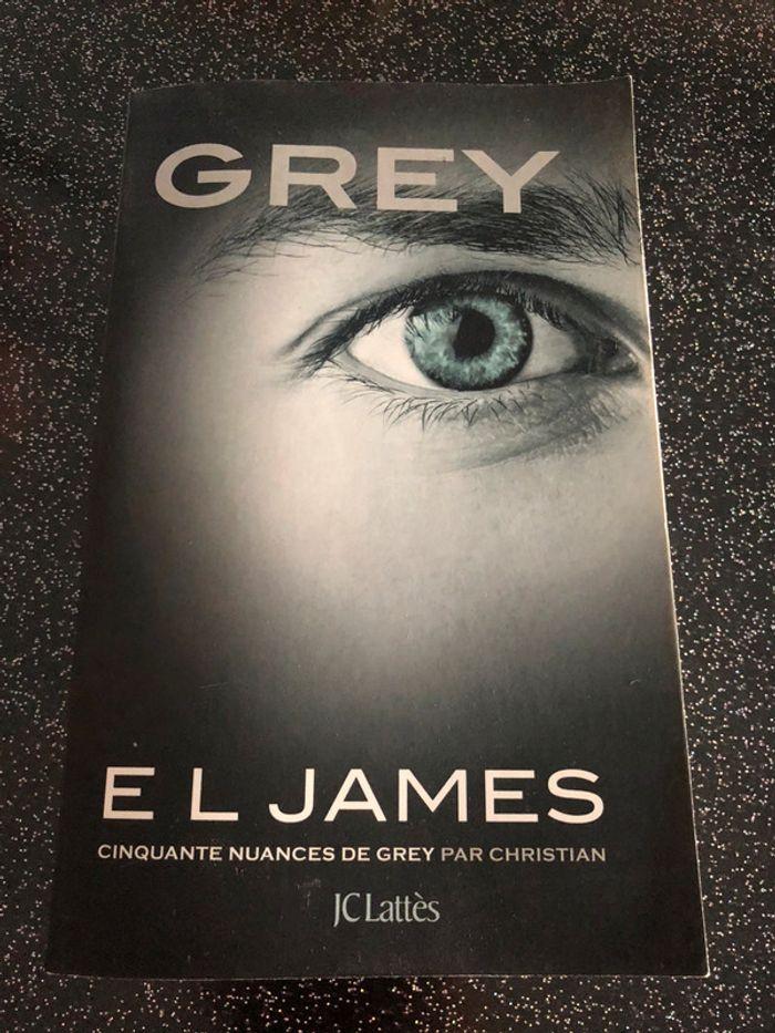 Grey « El James » - photo numéro 1