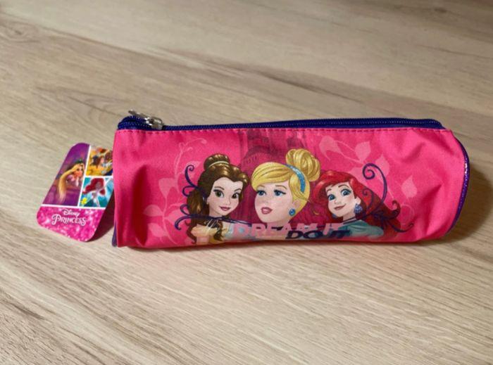 Trousse Disney Princesse neuve - photo numéro 1