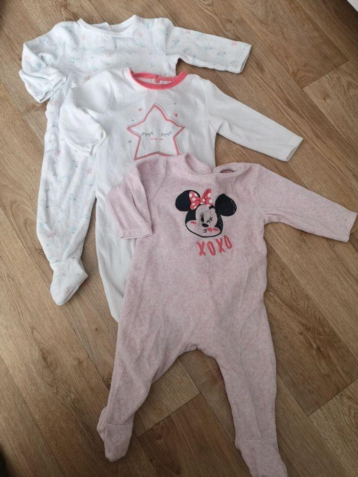 Lot de 3 pyjamas - photo numéro 1