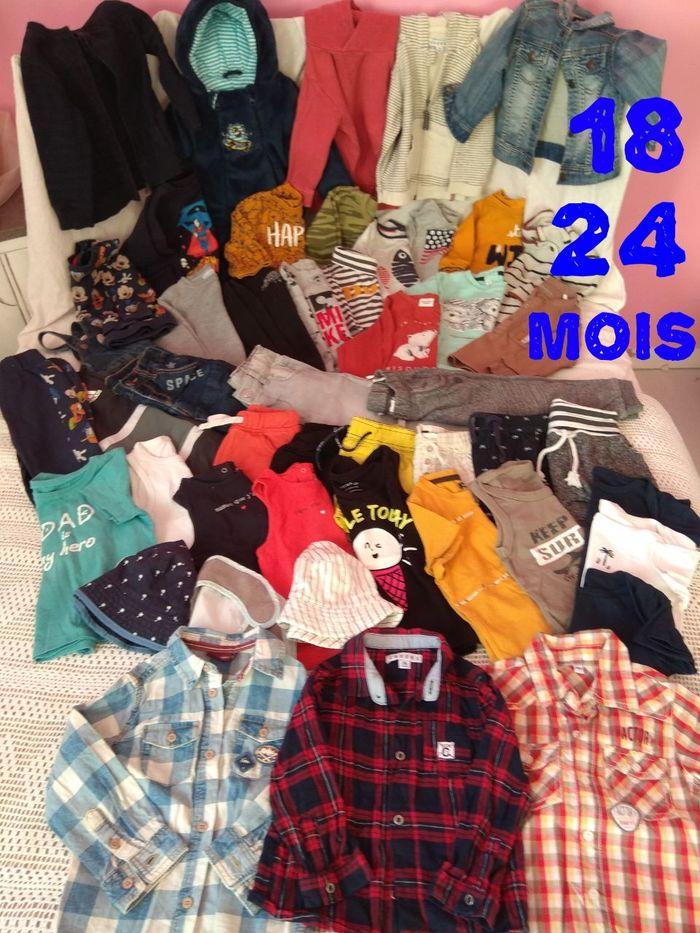 Gros lot grandes marques vêtements enfant garçon 18/24 mois - photo numéro 2