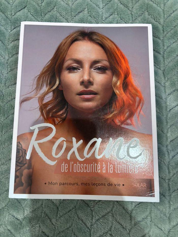 Livre Roxane de l’obscurité à la lumière - photo numéro 1