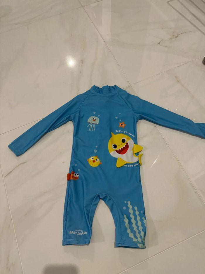 Maillot de bain combinaison baby shark - photo numéro 1