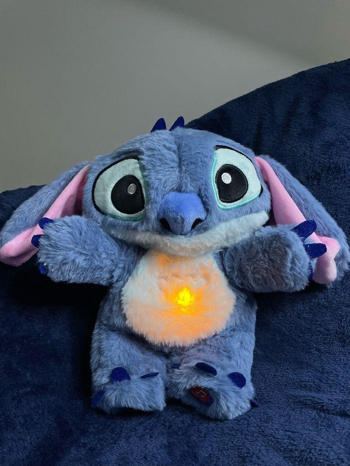 Peluche lumineuse respirante Disney Stitch - photo numéro 7