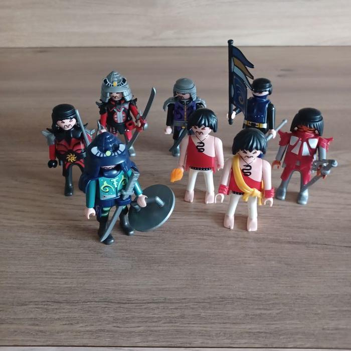 Lot de 8 samourais playmobil - photo numéro 1