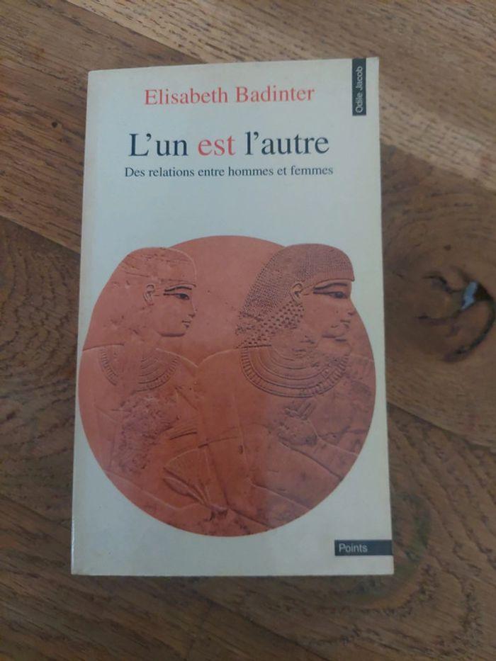 L un est l autre - photo numéro 1