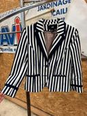 Blazer à rayures bleues et blanches manches 3/4