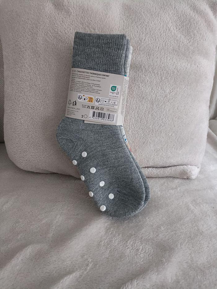 Chaussettes Thermiques Enfant 4-6 ans Taille 27-30. - photo numéro 2