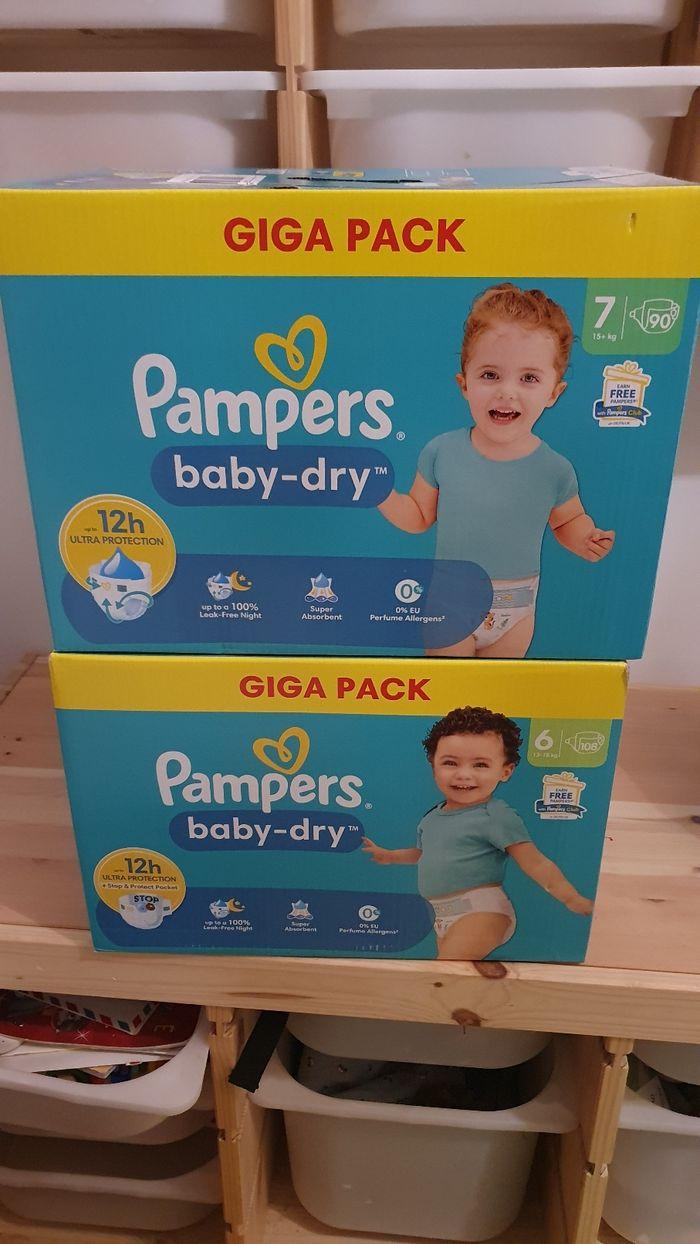 Lot de couches pampers taille 6 et 7 - photo numéro 1