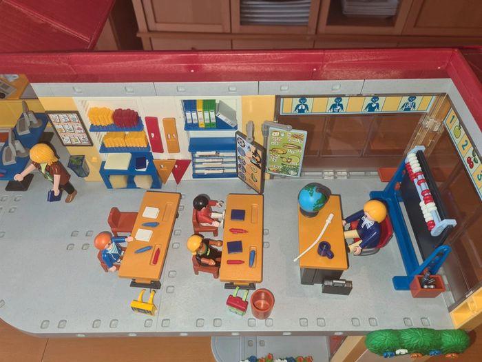 Ecole Playmobil 4324 en TBE - photo numéro 8