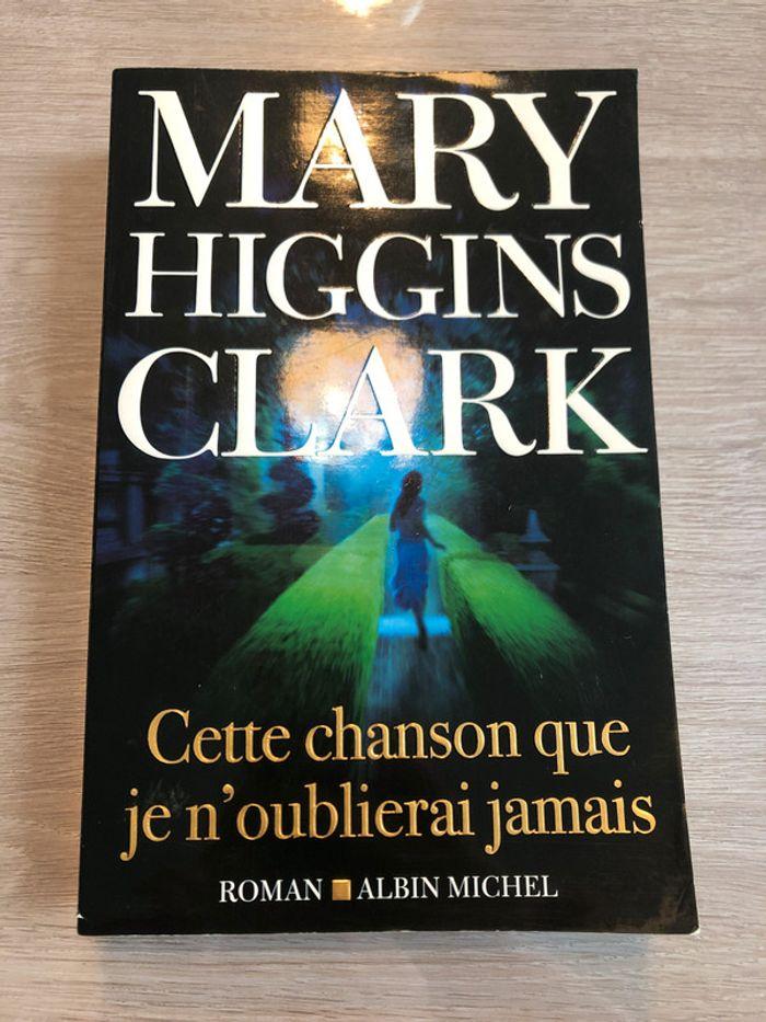 Roman Mary Higgins Clark - photo numéro 1