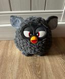 Peluche moyenne furby noir, état neuf