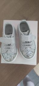 Chaussures Strass taille 19