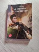 Livre le chevalier au bouclier vert