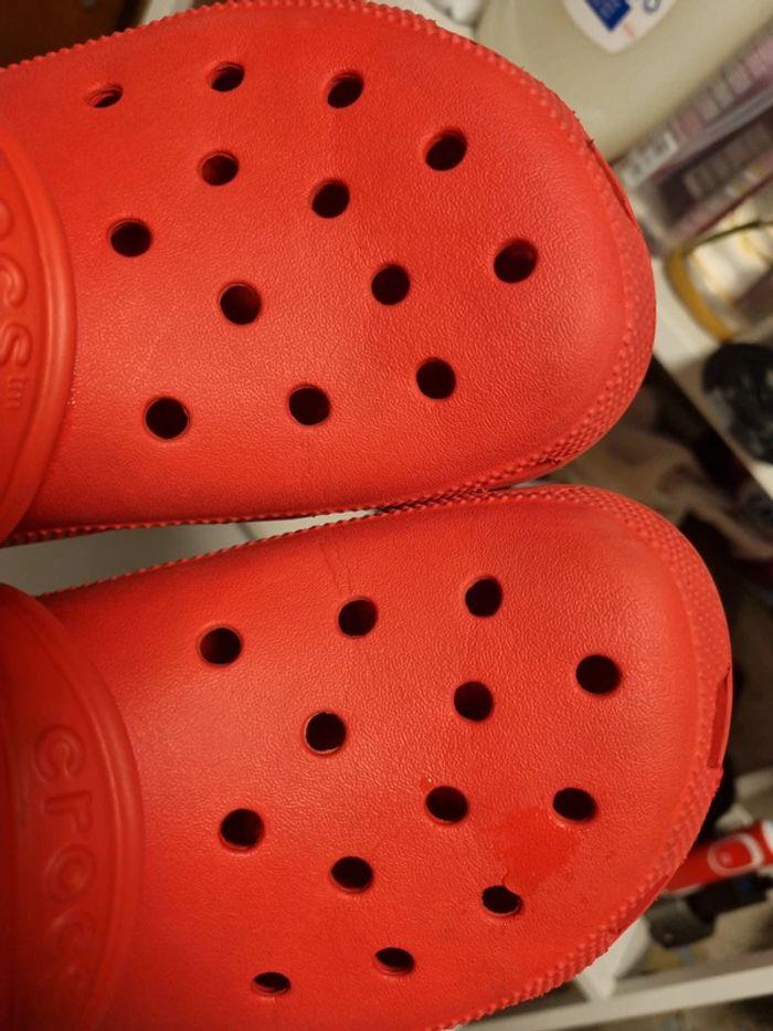 🌺 crocs femme rouge taille 10 - photo numéro 11