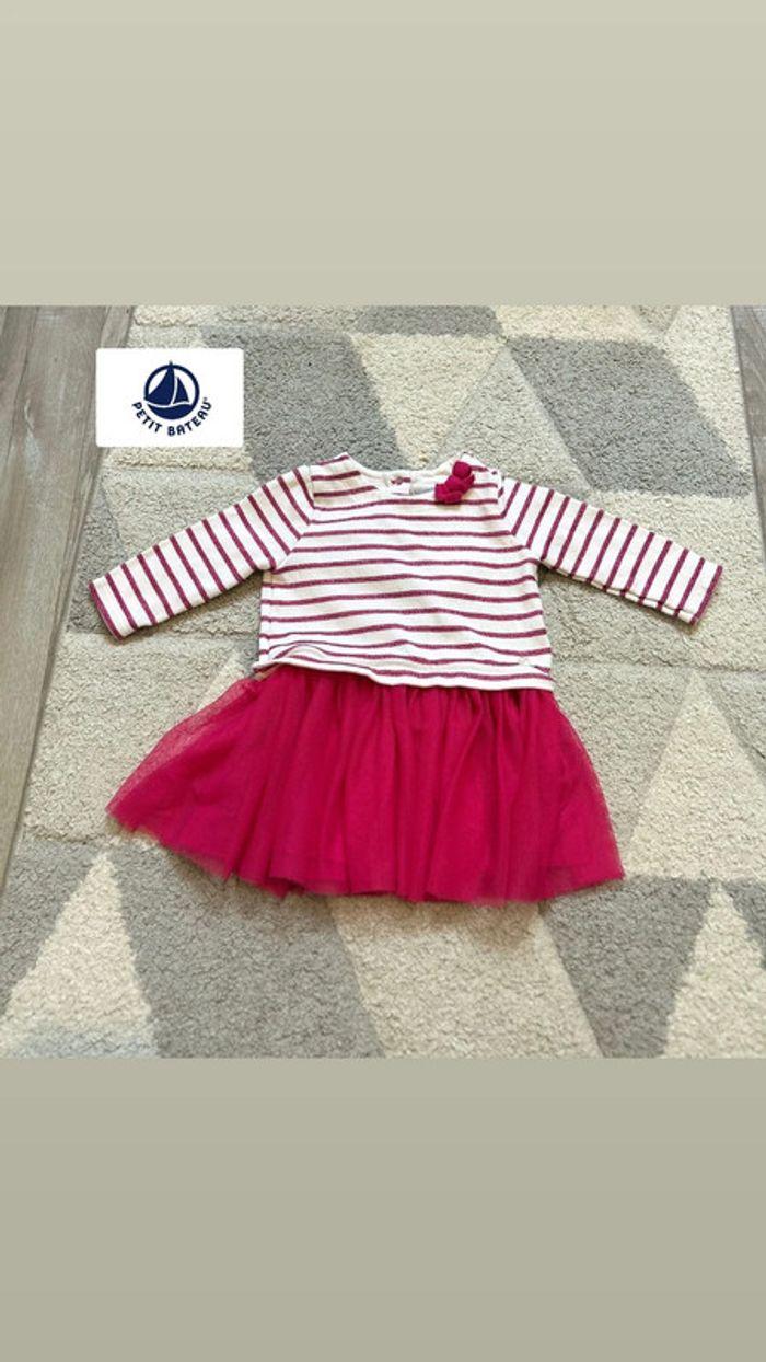 Robe Petit bateau taille 6 mois - photo numéro 1