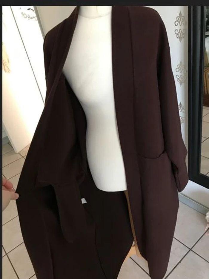 Manteau chocolat - photo numéro 4