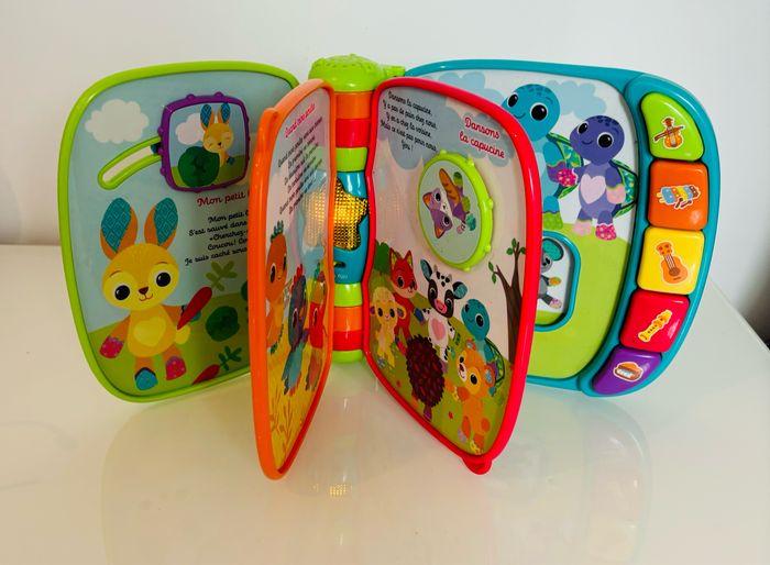 vtech super livre enchanté des baby loulous 6-36 mois +50 chansons mélodies sons et phrases 6 comptines livre interactif parlant musical éducatif instruments de musique couleurs motricité fine lot SOP77 - photo numéro 7