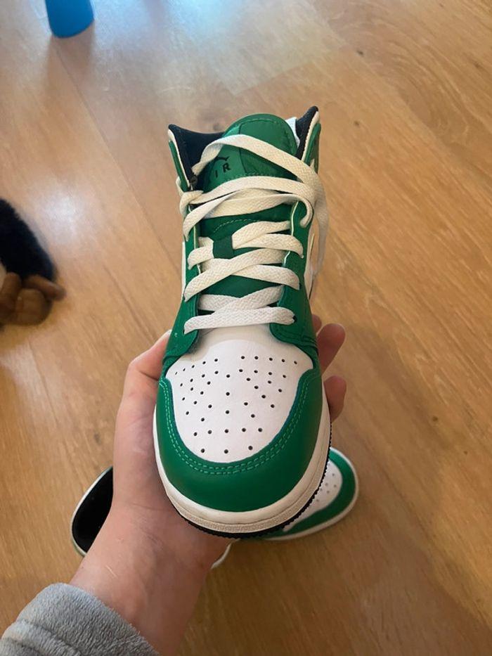 Air Jordan 1 mid lucky Green - photo numéro 10