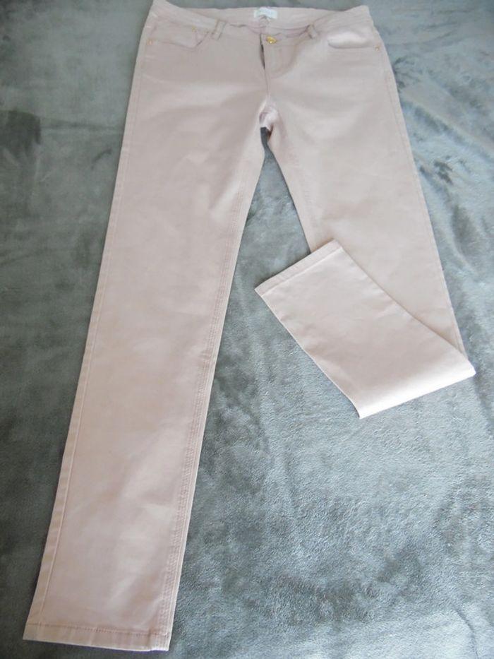 Beau jeans couleur crème, taille 40. - photo numéro 1