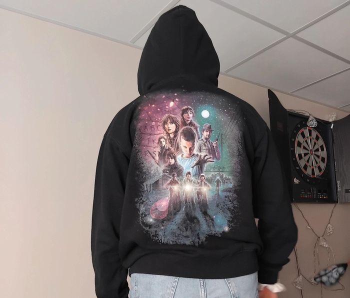 Hoodie (sweat capuche) stranger things taille 146-152 - photo numéro 2