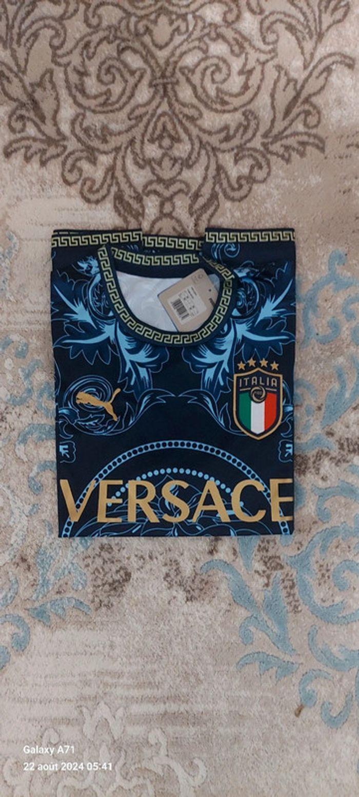 Italie Maillot Concept avant match Versace bleu taille M neuf - photo numéro 1