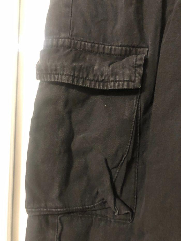 Pantalon cargo taille haute Bershka . Taille  36 - photo numéro 5