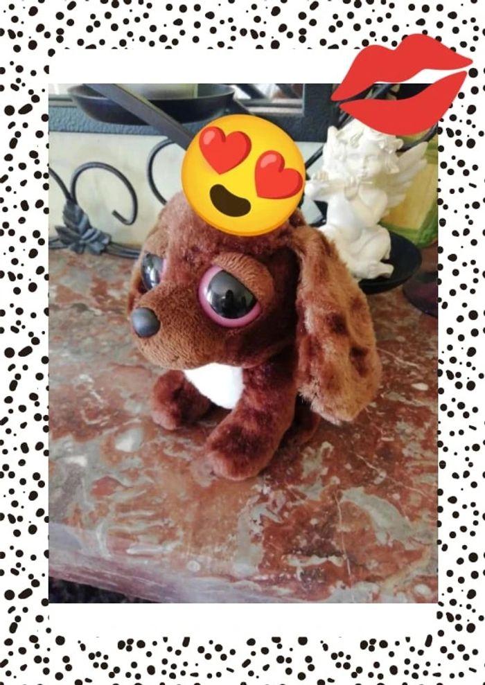 Peluche chien marron yeux roses - photo numéro 3