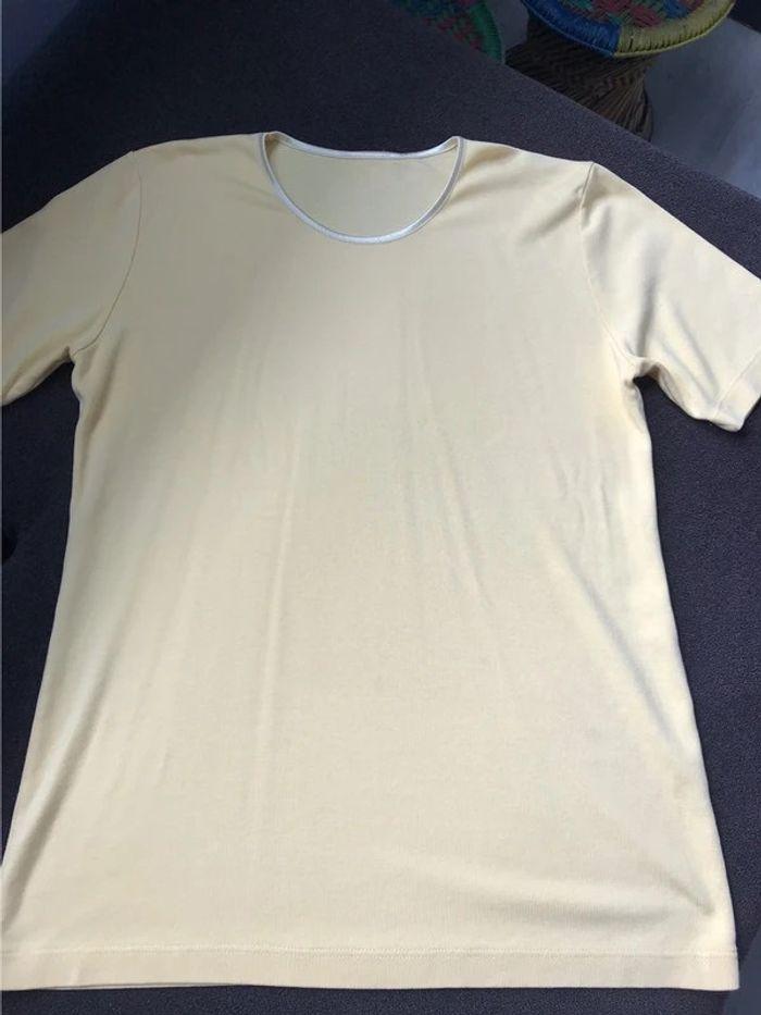 T Shirt jaune pâle - photo numéro 3