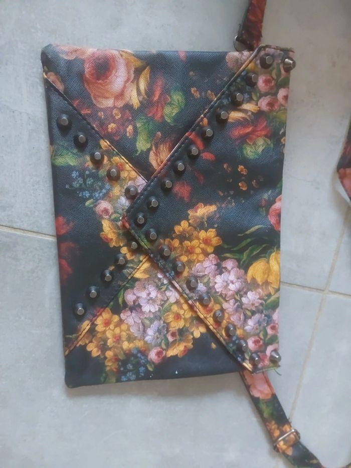 Pochette à fleurs - photo numéro 2