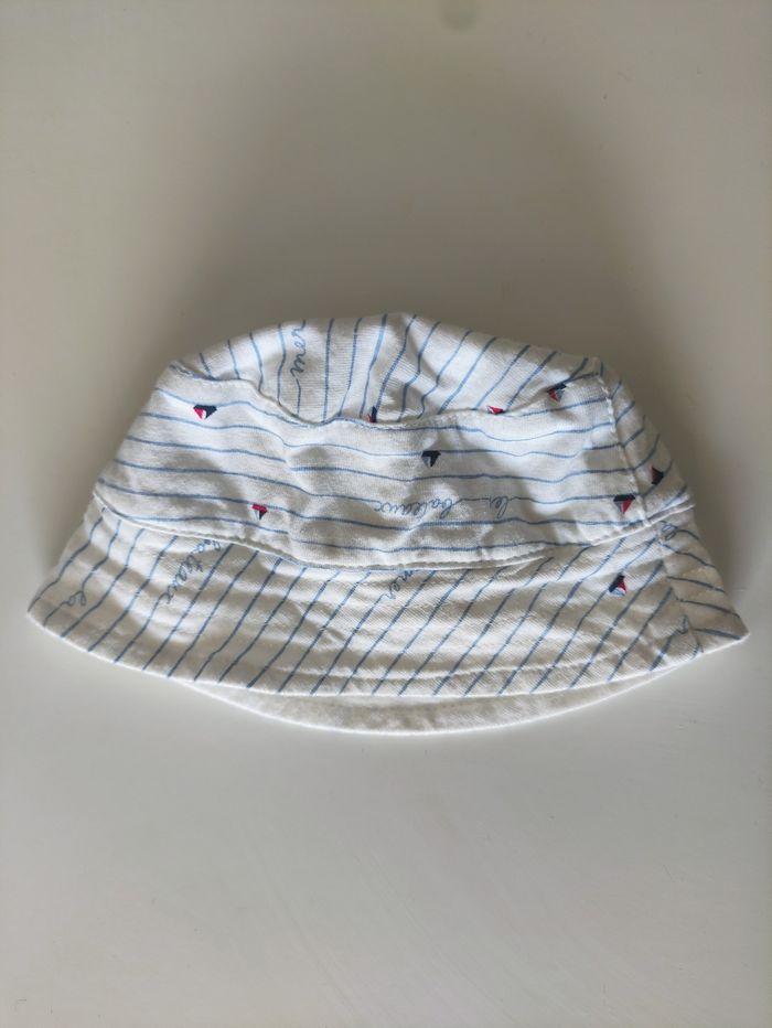 Chapeau avec petit bateau ⛵ - photo numéro 2