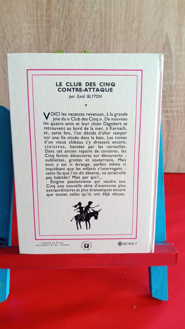 Le club des cinq contre-attaque, n° 8, 1967, bibliothèque rose - photo numéro 2