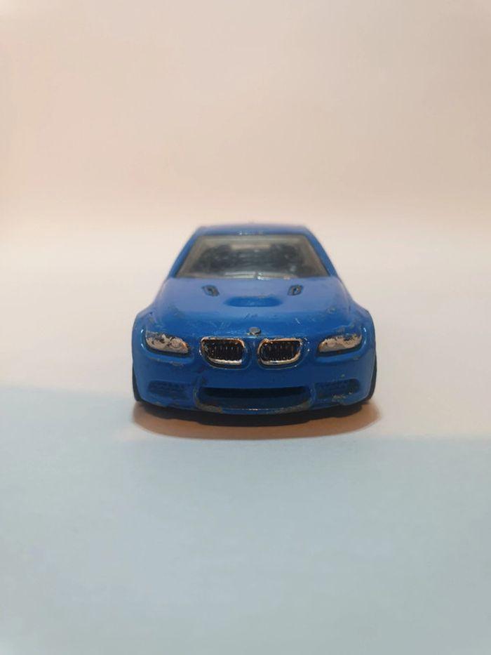 Hot Wheels 2013 BMW M3 E90 Bleu City Street Power - 1/64 - photo numéro 2