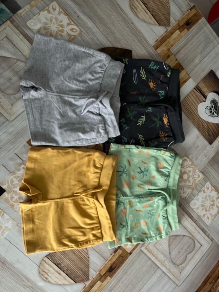 Lot de 4 shorts 12 mois - photo numéro 1