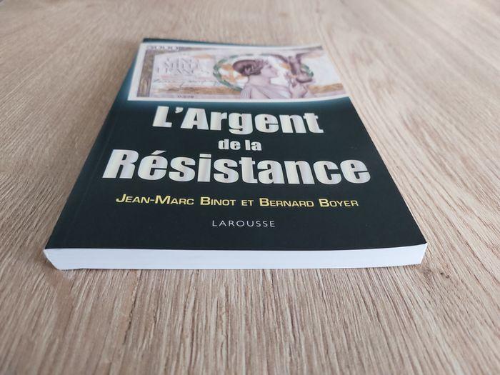 Livre "L'argent de la Résistance" Larousse - photo numéro 4