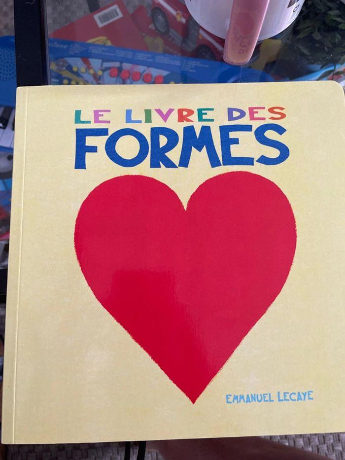 Le livre des formes neuf - photo numéro 1